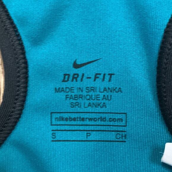 Nike Pro Sports Bra - Picture 2 of 5